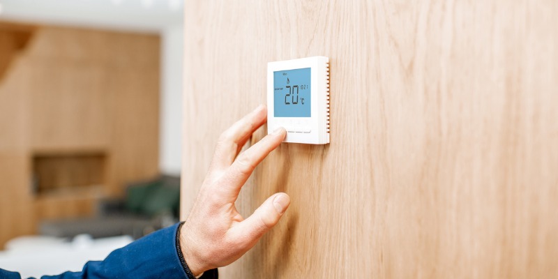 Adjusting thermostat